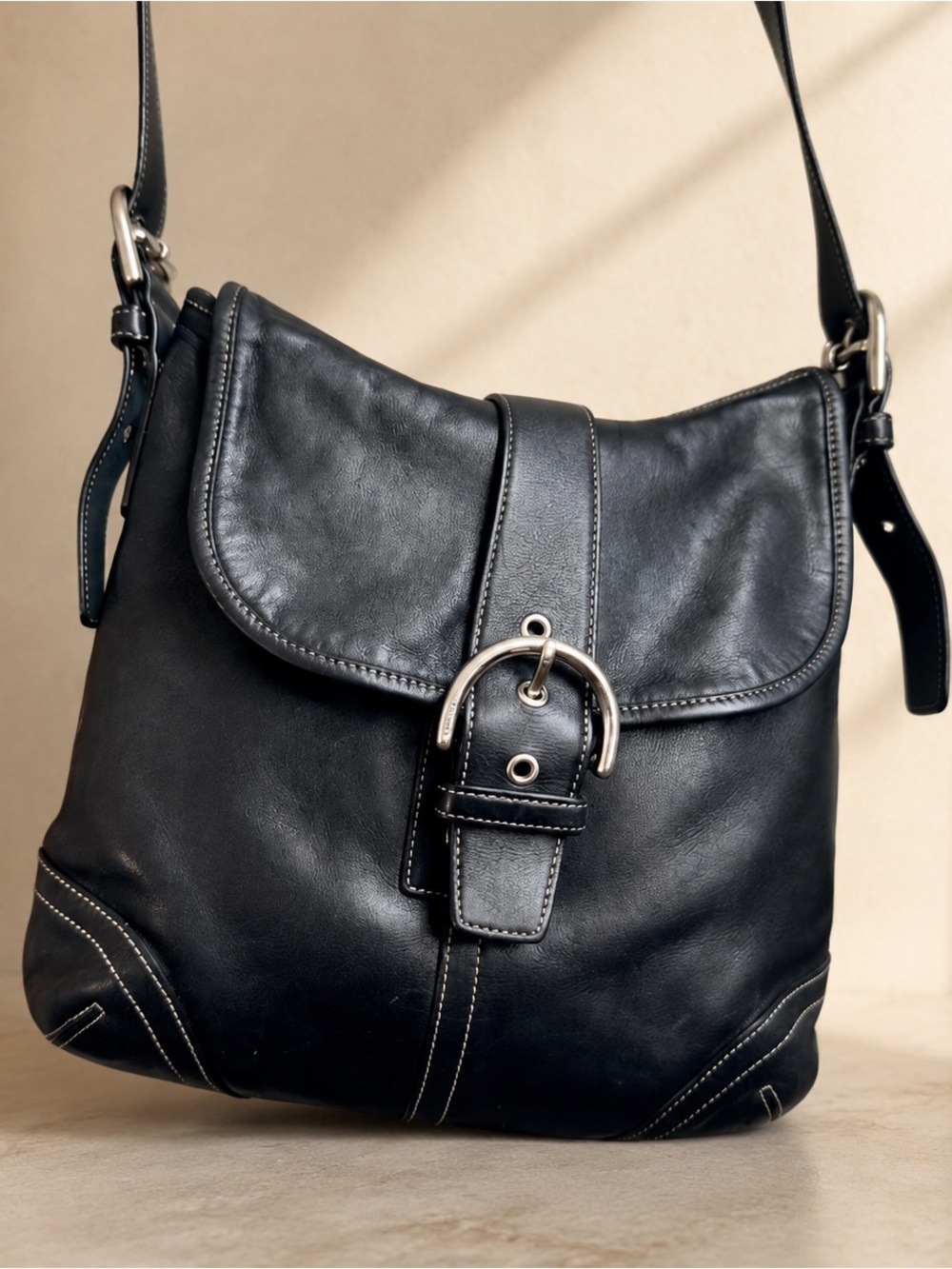 Coach Vintage Black leather Soho Flap Crossbody bag . Silver Buckle Vintage Y2K